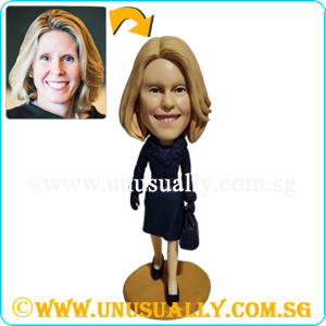 Custom 3D Caricature Fashionable Trendy Lady Figurine